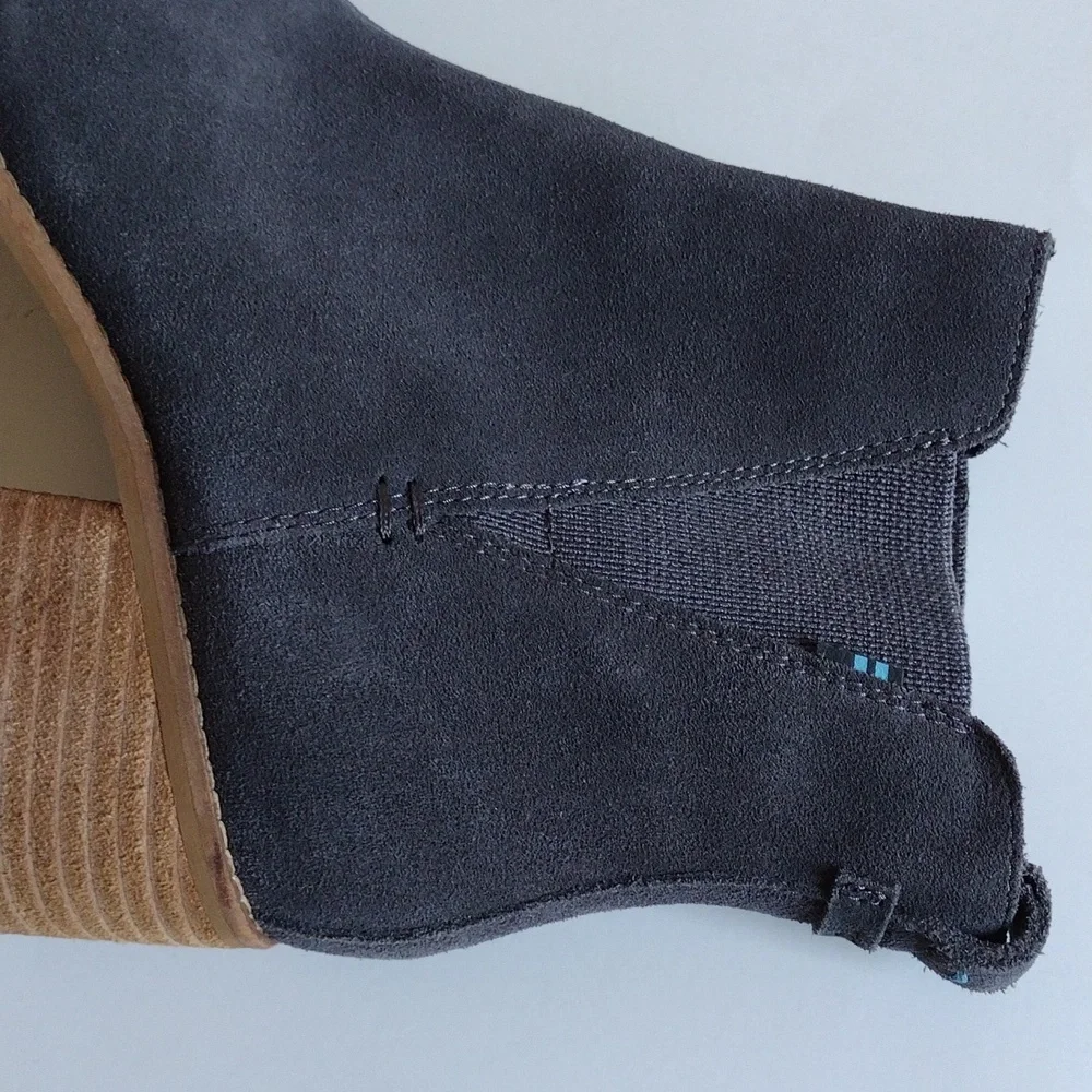 Toms Charcoal Suede Ankle Booties 8.5